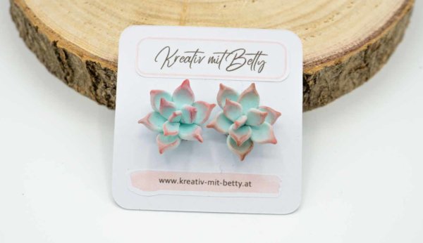 Sukkulenten Hauswurzen Ohrringe aus Polymer Clay handgemacht, realistischer Blumenschmuck