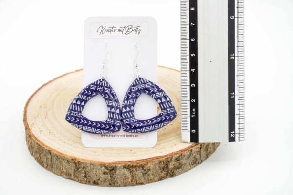ohrringe fimo polymerton epoxidharz resin dunkelblau mit weißem muster