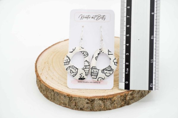 ohrringe fimo polymerton epoxidharz resin weiß mit kawaii aufdruck
