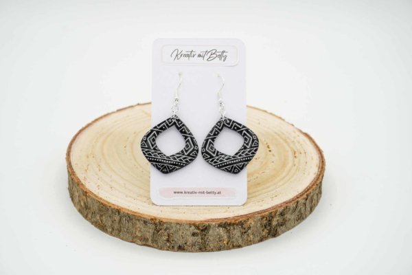 ohrringe fimo polymer clay resin siebdruck schwarz weiß muster