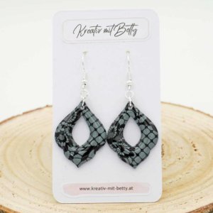 ohrringe polymer clay fimo grau schwarze spitze mit resin epoxidharz