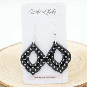 ohrringe polymerton fimo epoxidharz schwarz mit weiße punkte