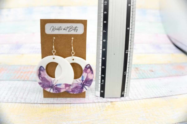Aquarell Schmetterling Ohhrringe weiß lila violett aus Polymer Ton