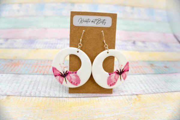 Aquarell Wasserfarben Schmetterling Ohhrringe weiß pastell rosa aus Polymer Clay