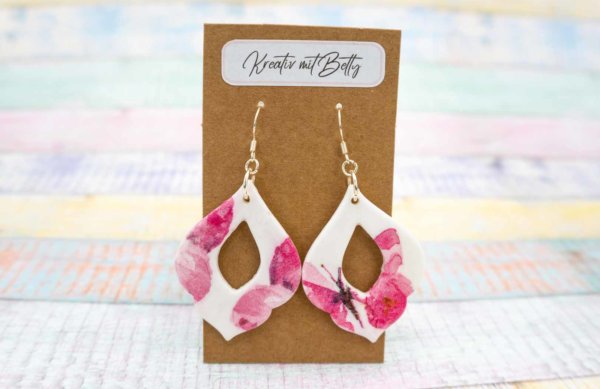 Aquarell Wasserfarben Schmetterling Ohhrringe weiß pastell rosa aus Polymer Clay
