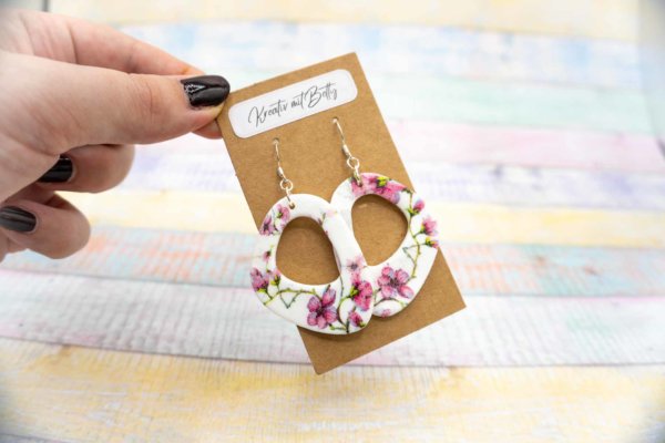 Aquarell Watercolor Kirschblüten Ohrringe Schmuck weiß rosa aus Polymer Clay