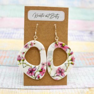 Aquarell Watercolor Kirschblüten Ohrringe Schmuck weiß rosa aus Polymer Clay