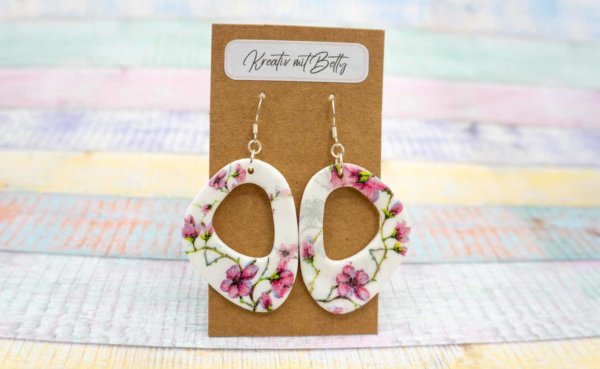 Aquarell Watercolor Kirschblüten Ohrringe Schmuck weiß rosa aus Polymer Clay