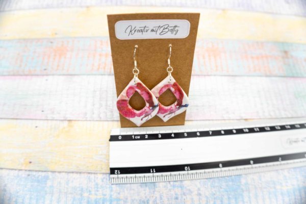 Aquarell Wasserfarben Schmetterling Ohhrringe weiß pastell rot aus Polymer Clay