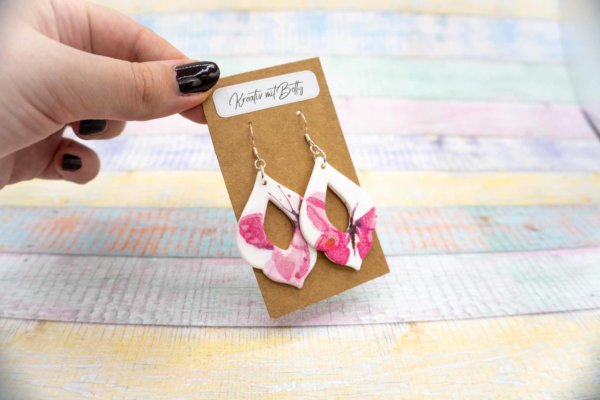 Aquarell Wasserfarben Schmetterling Ohhrringe weiß pastell rosa pink aus Polymer Clay