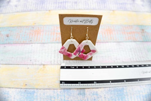 Aquarell Wasserfarben Schmetterling Ohhrringe weiß pastell pink aus Polymer Clay