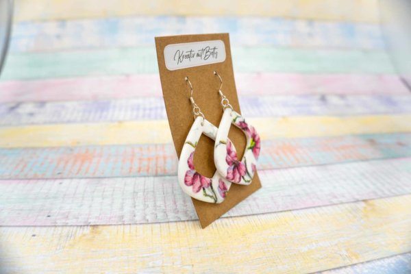 Aquarell Watercolor Kirschblüten Ohrringe Schmuck weiß rosa aus Polymer Clay