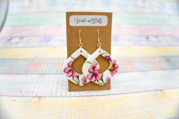 Aquarell Watercolor Kirschblüten Ohrringe Schmuck weiß rosa aus Polymer Clay