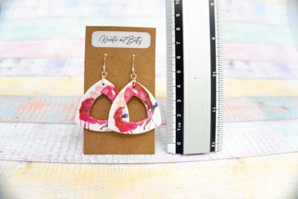 Aquarell Wasserfarben Schmetterling Ohhrringe weiß pastell pink aus Polymer Clay