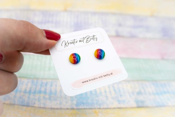 kleine mini Ohrstecker bunt gestreift in Regenbogen Farben