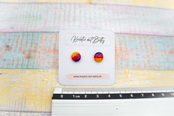 kleine mini Ohrstecker bunt gestreift in Sonnenaufgang Farben