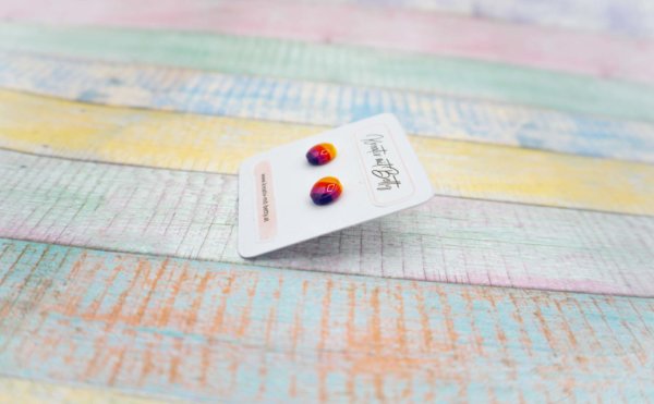 kleine mini Ohrstecker bunt gestreift in Sonnenaufgang Farben