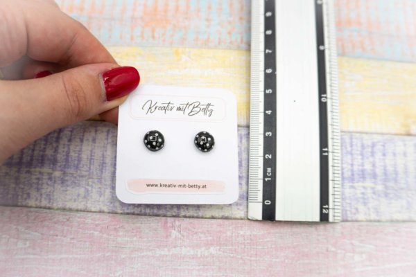 kleine mini Ohrstecker schwarz weiß gepunktet