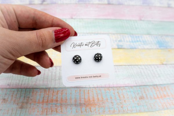 kleine mini Ohrstecker schwarz weiß gepunktet