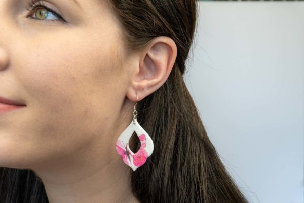 schmetterling-ohrringe-bunt-polymer-clay