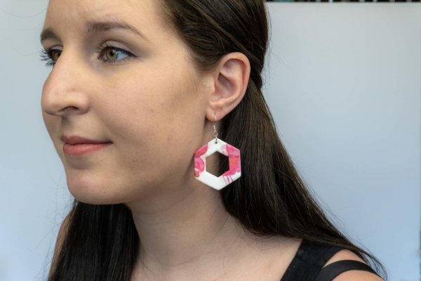 schmetterling-ohrringe-bunt-polymer-clay