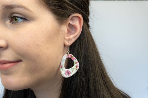 schmetterling-ohrringe-bunt-polymer-clay