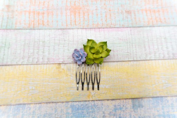 sukkulenten-haarschmuck-pastellfarben-polymer-clay