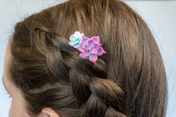 sukkulenten-haarschmuck-pastellfarben-polymer-clay