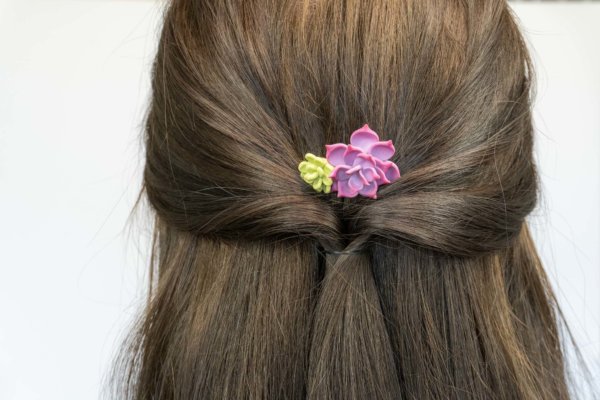 sukkulenten-haarschmuck-pastellfarben-polymer-clay