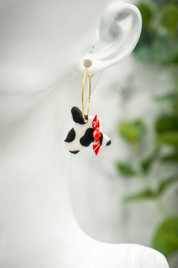 Kuh mit Bandana Ohrringe handgemacht aus Polymer Clay - Kreativ mit Betty