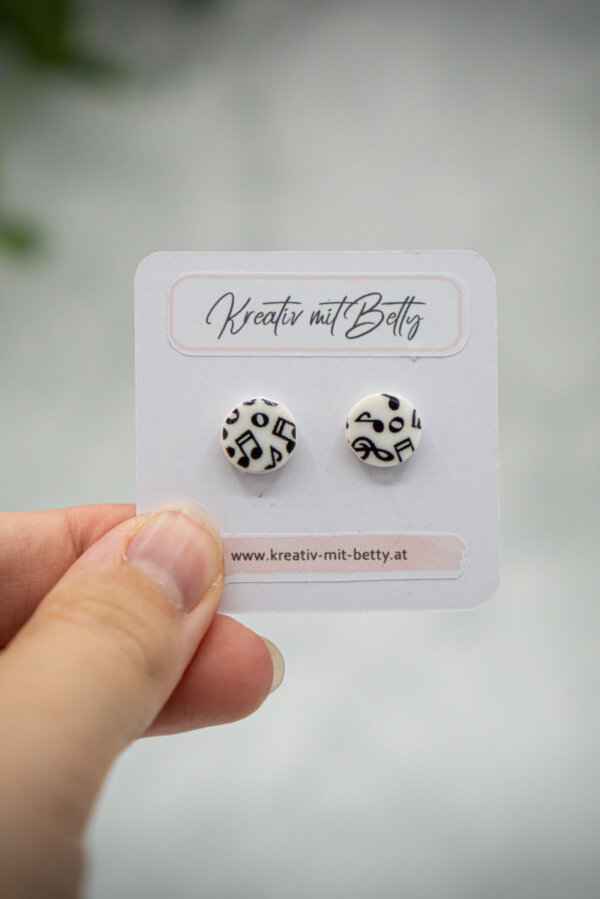 handgemachte ohrstecker aus polymer clay von kreativ mit betty