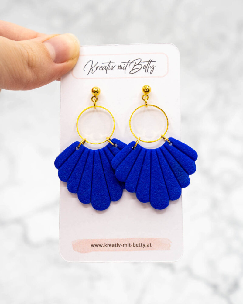 blaue Ohrringe aus Polymerton handgemacht von Kreativ mit Betty