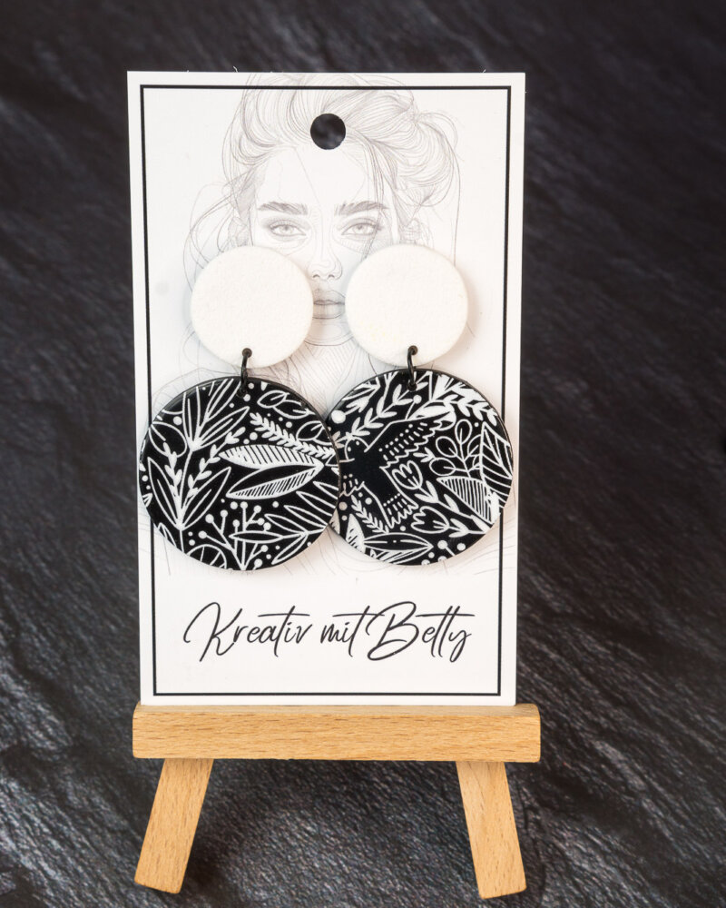 Handgefertigte Fimo-Ohrringe in schwarz-weiß – einzigartiger Ohrschmuck aus Österreich